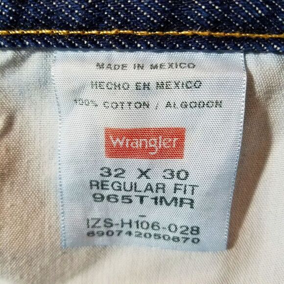 Wrangler Jeans Men’s 32x30 Blue Regular Fit Straight Leg - Picture 4 of 4